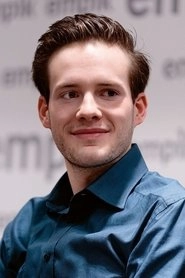 Ảnh diễn viên Adrian Zaremba